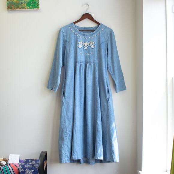 American Vintage Dresses & Skirts - Vintage Embroidered Angel Maxi Denim Dress Size Large